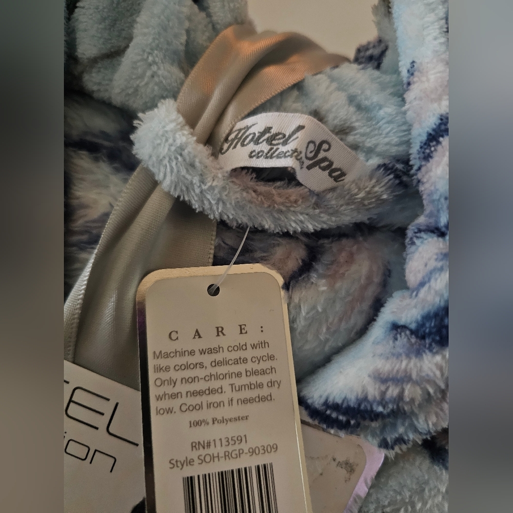🔴NWT HOTEL SPA Collection Robe (OS) - Picture 6 of 6